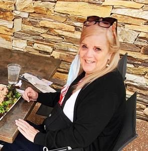 Meet your Posher, Pam